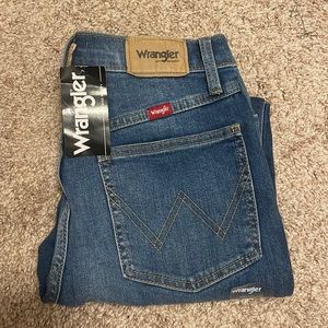 NWT Wrangler Skinny Jeans
